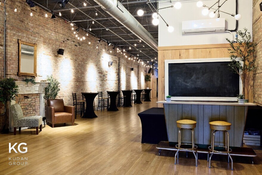 More Photos Of 2337 S Michigan Ave, Chicago Bar For Sale