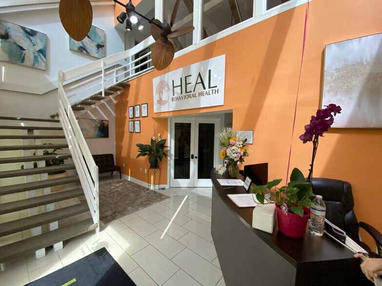 More Photos Of 1700 Old Okeechobee Rd, West Palm Beach Medical For Lease