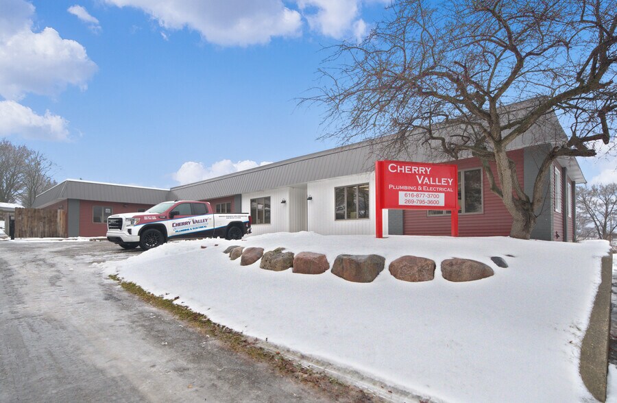 More Photos Of 491 Arlington Rd, Middleville Office For Sale