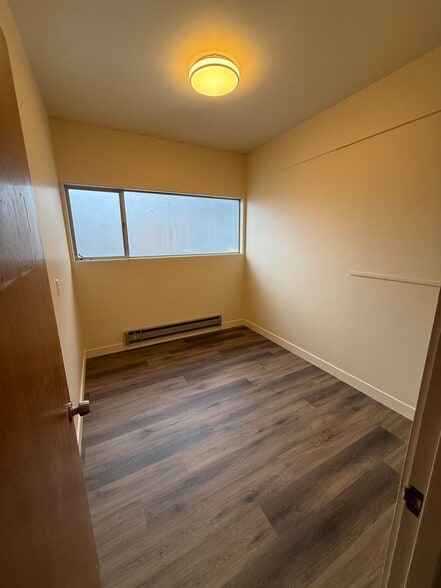 More Photos Of 8535-8537 Phinney Ave N, Seattle Medical For Lease