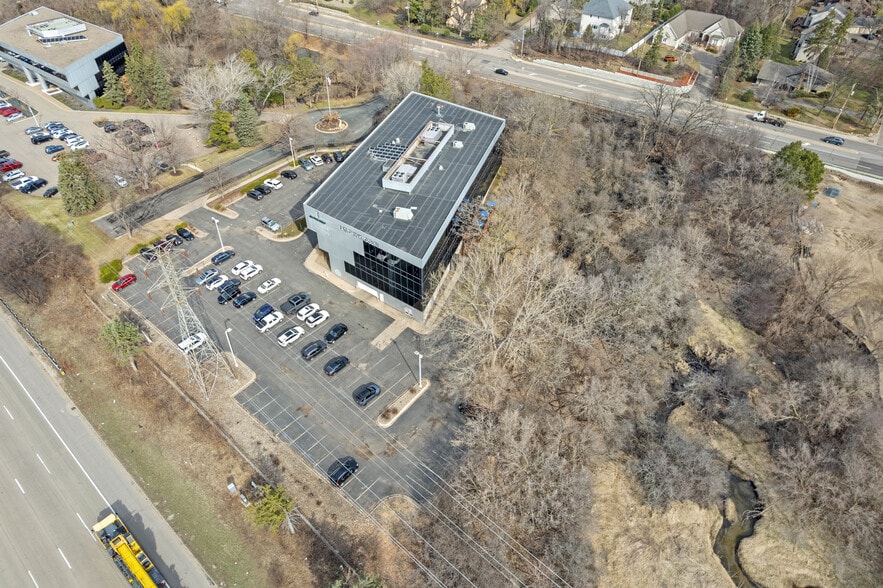 More Photos Of 7807 Creekridge Cir, Bloomington Office For Sale