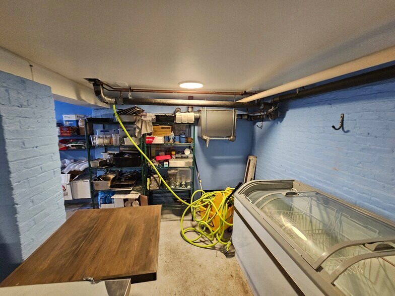 More Photos Of 463 4th Ave, Brooklyn Apartments For Lease