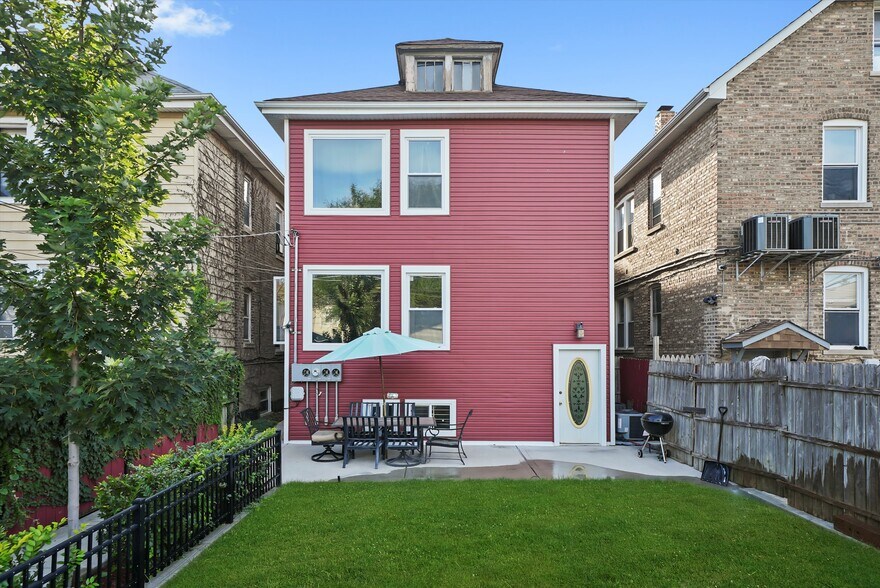 More Photos Of 6933 S Washtenaw Ave, Chicago Multifamily For Sale