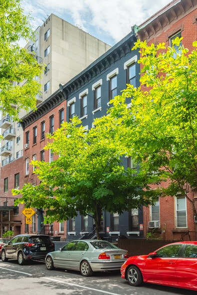 More Photos Of 370 Baltic St, Brooklyn Apartments For Sale