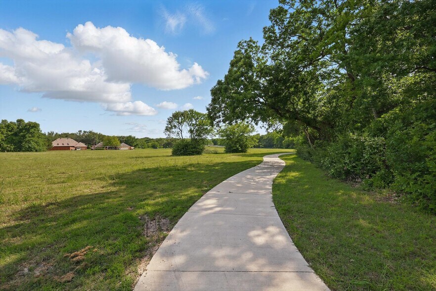 More Photos Of 699 W Wintergreen Rd, DeSoto Land For Sale