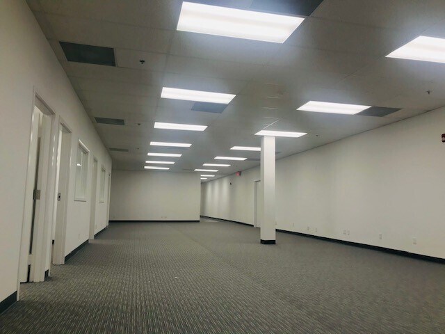 More Photos Of 3399 NW 72nd Ave, Miami Unknown For Lease
