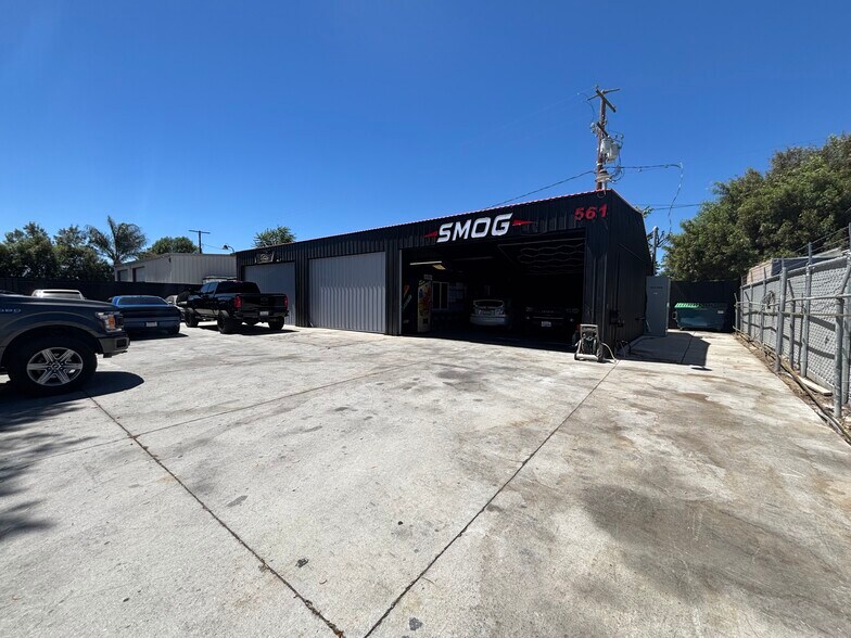 More Photos Of 561 N Palm Ave, Hemet Service For Sale