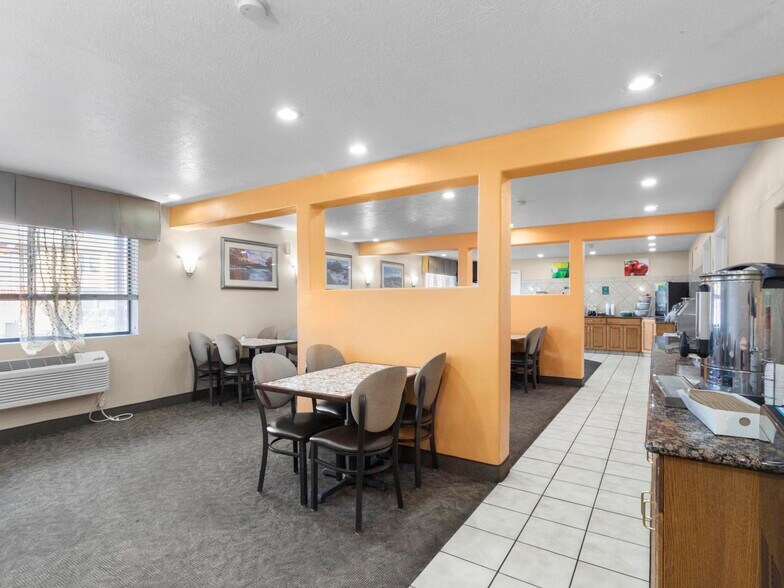 More Photos Of 250 N 1100 W, Cedar City Hotel For Sale