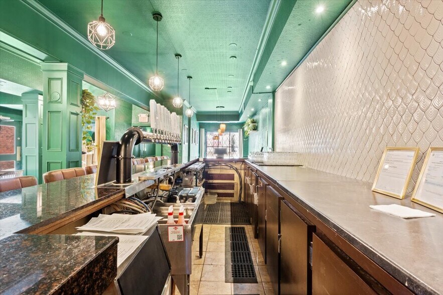 More Photos Of 21 Celina St, Oshawa Restaurant For Sale