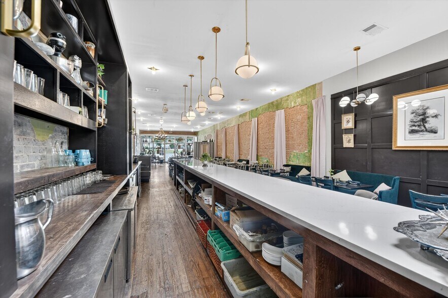 More Photos Of 107 W Hickory St, Denton General Retail For Sale