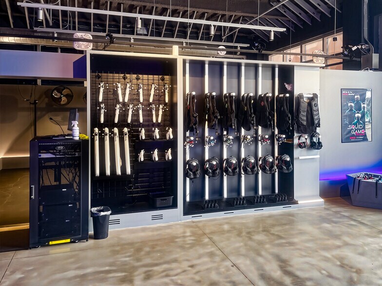 More Photos Of 400 N Main St, Royal Oak Coworking Space