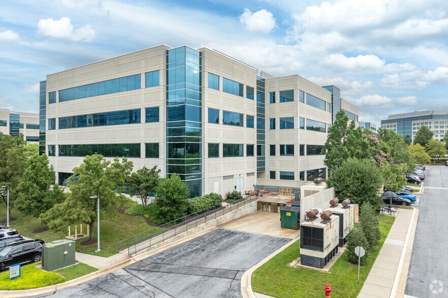 More Photos Of 2721 Technology Dr, Annapolis Junction Office For Lease