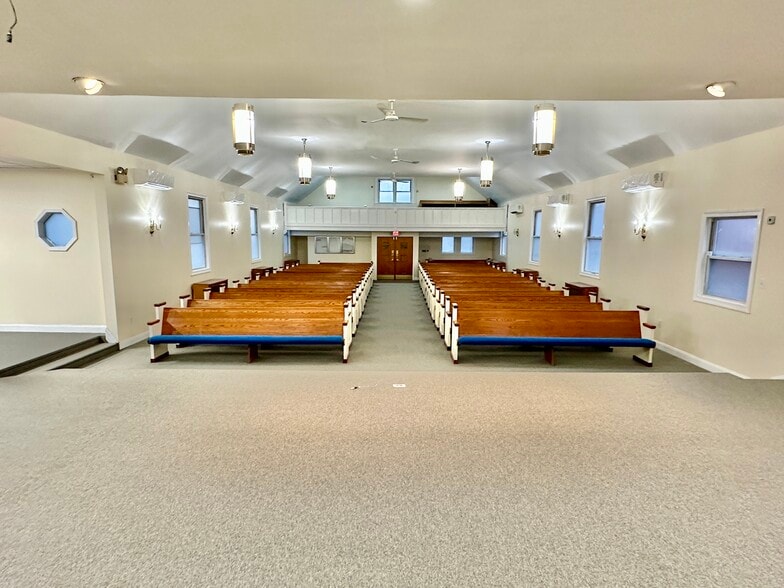 More Photos Of 346 Denison St, Baltimore Religious Facility For Sale
