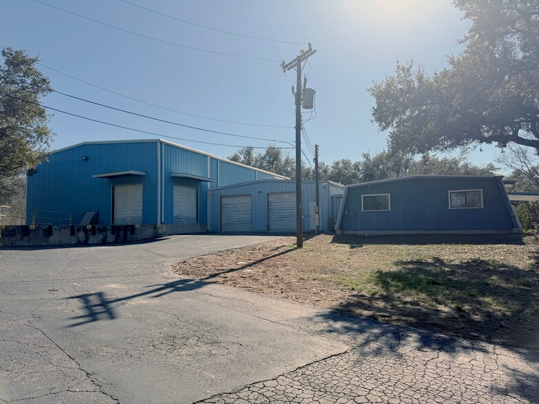Primary Photo Of 2340 W R Larson Rd, San Antonio Manufacturing For Lease