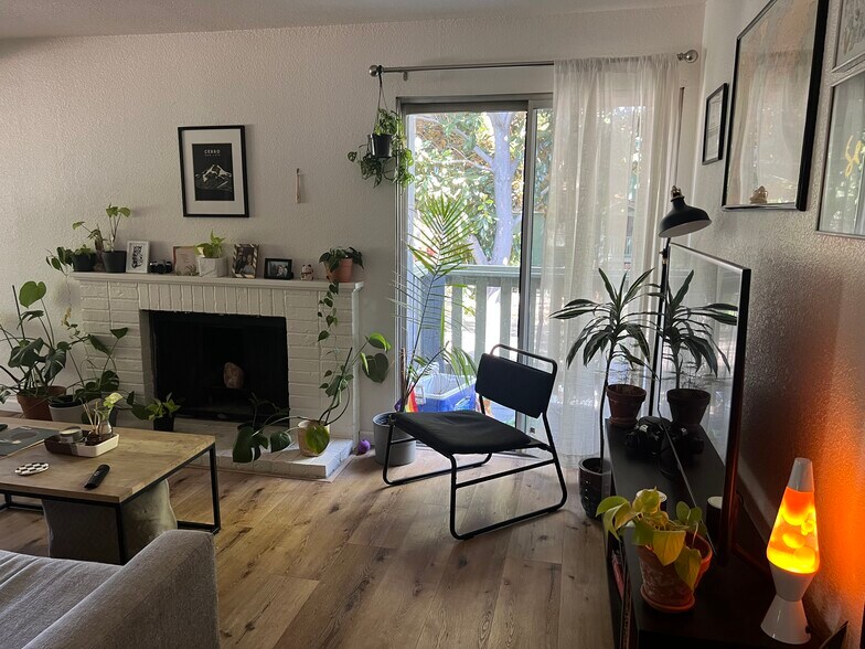 More Photos Of 1800 U St, Sacramento Apartments For Sale