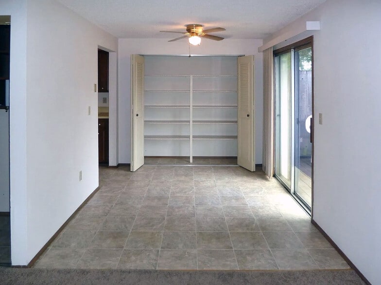 More Photos Of 3639 47th Ave NE, Salem Apartments For Sale