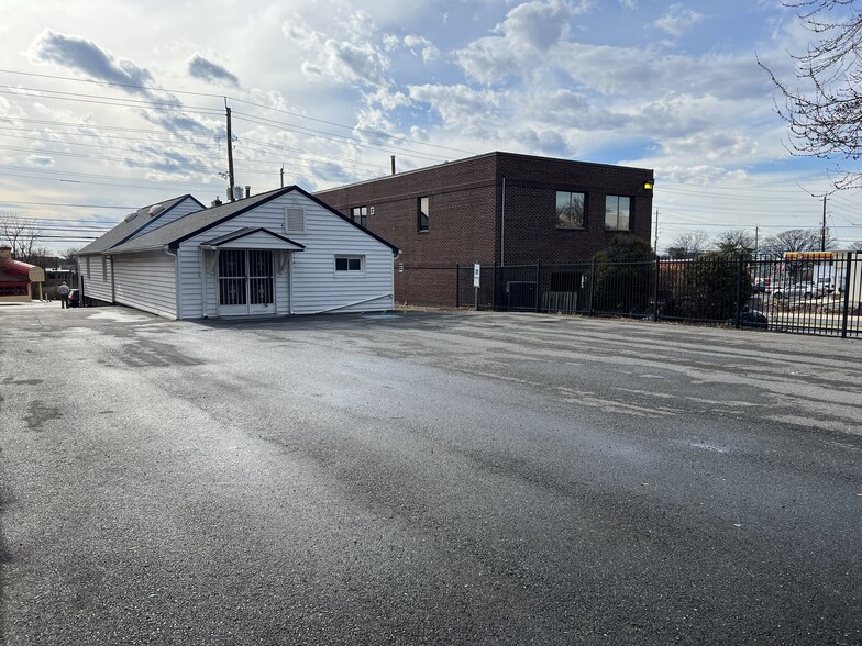More Photos Of 441 N Frederick Ave, Gaithersburg Storefront Retail Office For Lease