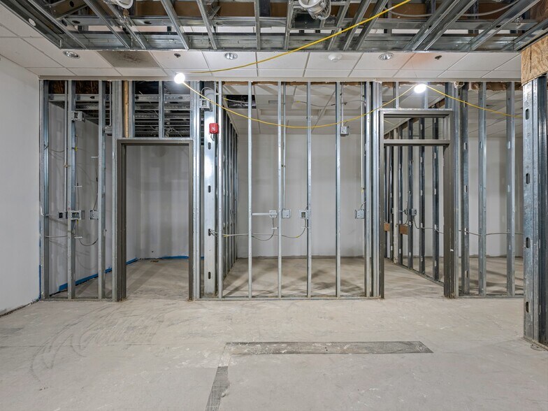 More Photos Of 408 Depot St, Asheville Medical For Sale