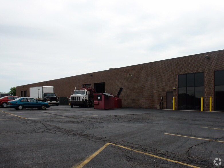 More Photos Of 15201 Century Dr, Dearborn Flex For Lease