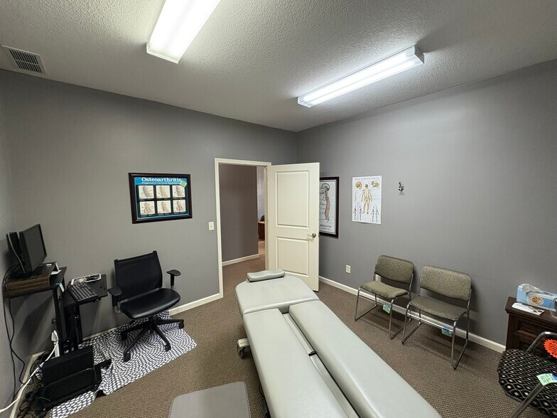 More Photos Of 10534-10536 Coldwater Rd, Fort Wayne Office For Lease