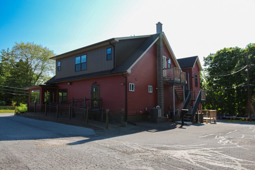 More Photos Of 368 E Main St, Middletown Restaurant For Sale