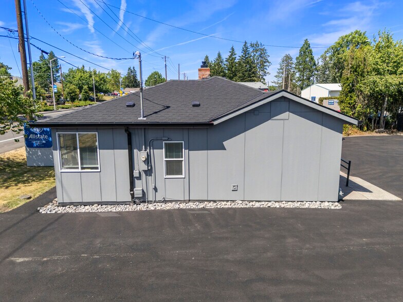 More Photos Of 10120 NW Glencoe Rd, North Plains Serviced Offices For Lease
