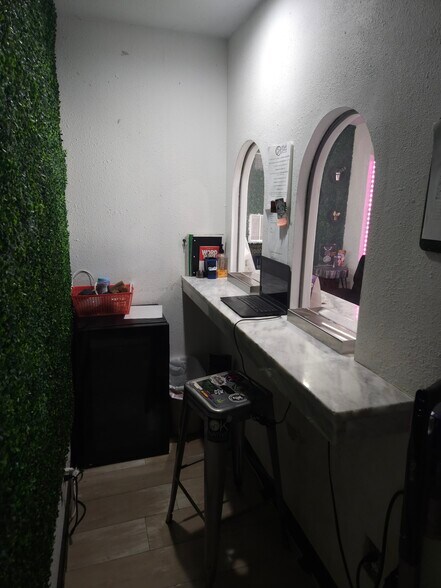 More Photos Of 4210 E 11th St, Tulsa Freestanding For Sale