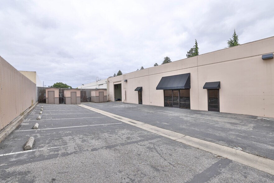 More Photos Of 1160 Mountain View Alviso Rd, Sunnyvale Office For Lease