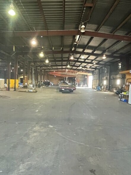 More Photos Of 505 Aero Dr, Shreveport Manufacturing For Sale