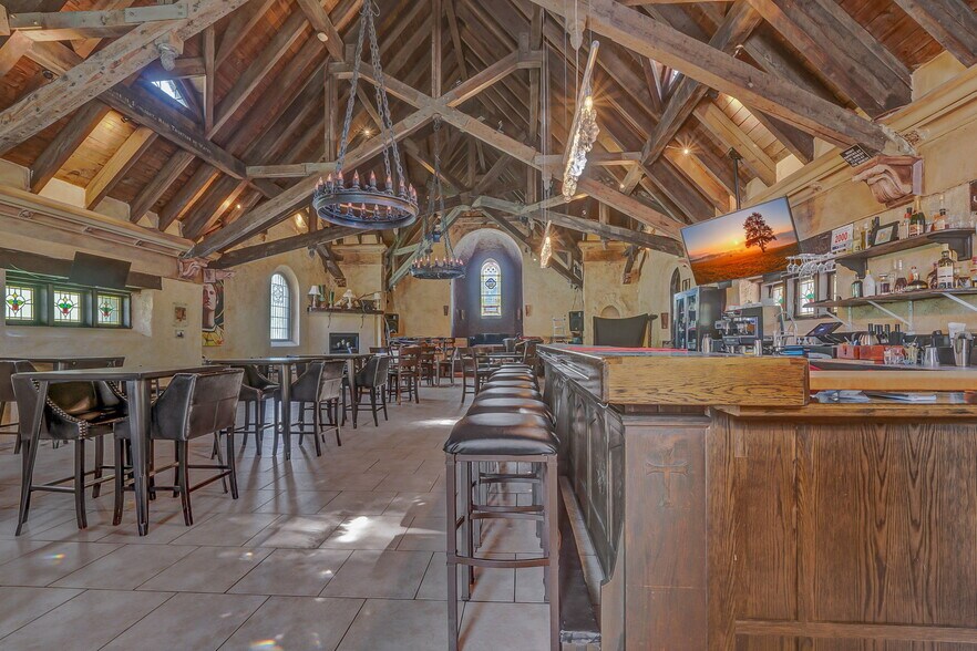 More Photos Of 1715 E Main St, Mohegan Lake Restaurant For Sale