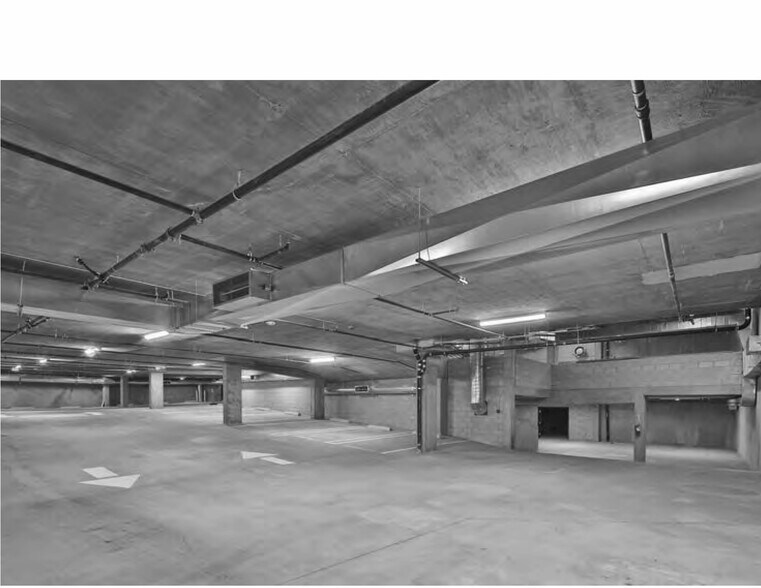 More Photos Of 11666 W Olympic Blvd, Los Angeles General Retail For Lease