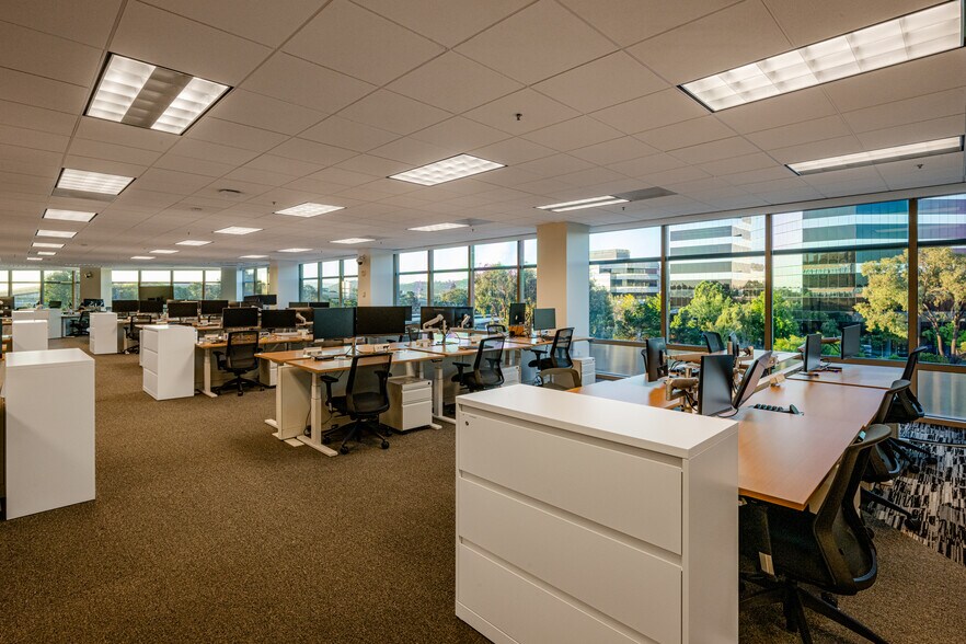 More Photos Of 900 Concar Dr, San Mateo Office For Lease