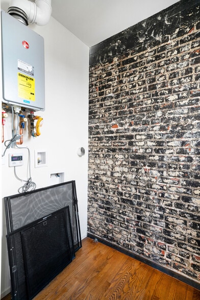 More Photos Of 3022 W Sunset Blvd, Los Angeles Storefront Retail Residential For Lease