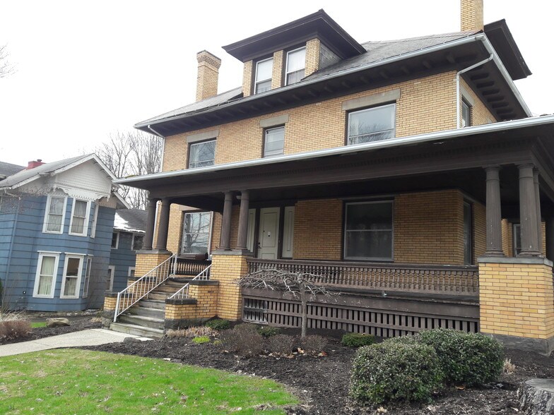 200 S Erie St, Mercer, PA 16137 Office Residential For Sale