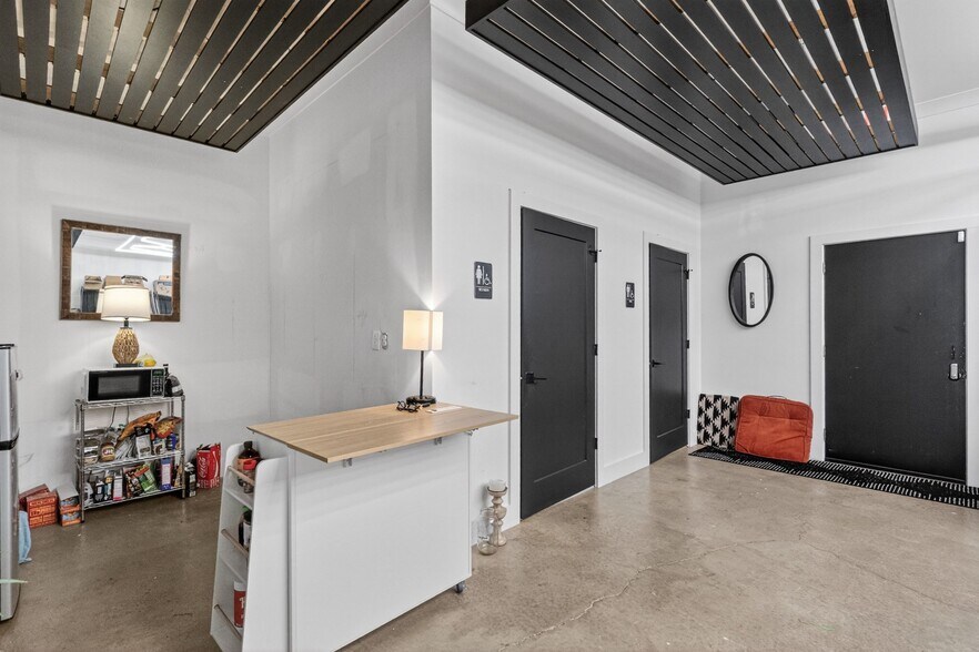 More Photos Of 3440 E Broad St, Statesville Office For Sale