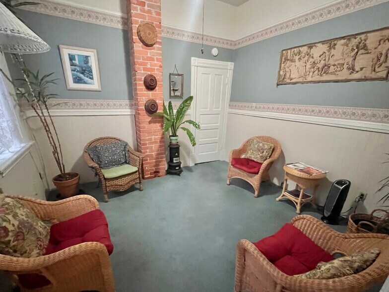 More Photos Of 115 Liberty St, Petaluma Land For Lease
