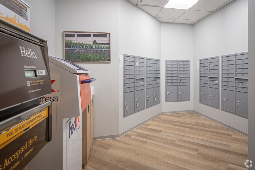 More Photos Of 10000 Memorial Dr, Houston Office For Lease