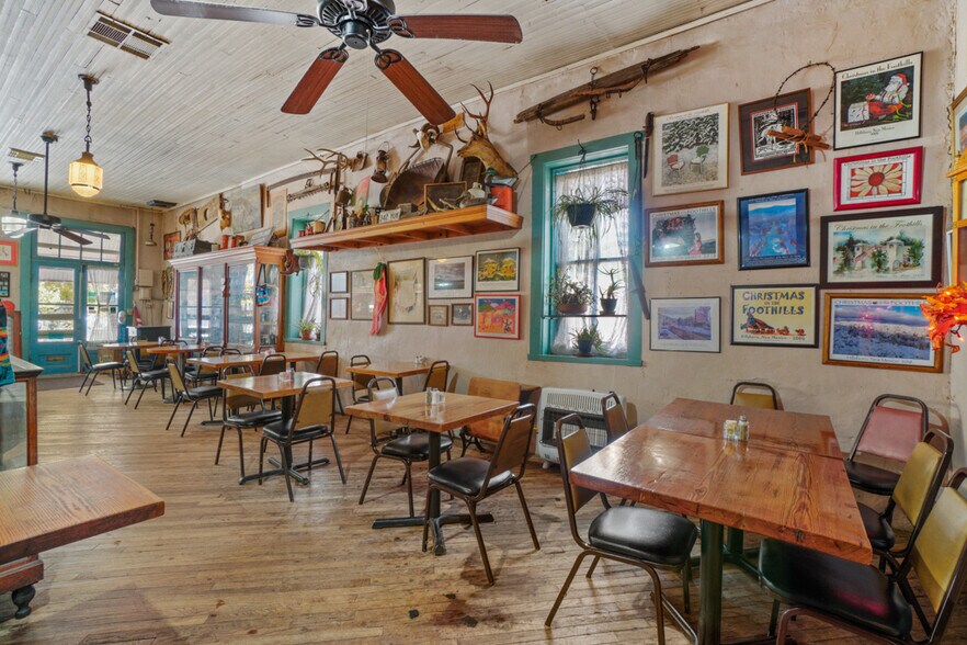 More Photos Of 10697 Highway 152, Hillsboro Storefront Retail Residential For Sale