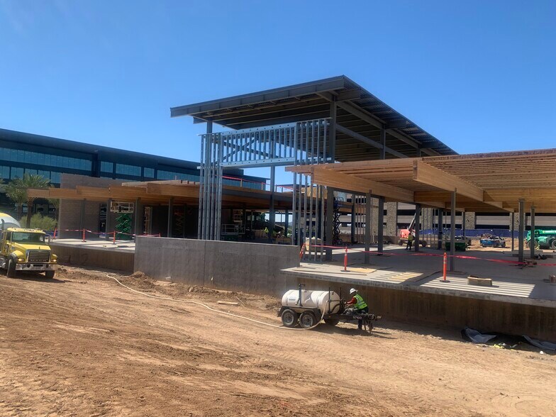 More Photos Of NWC Hayden & Loop 101, Scottsdale Office For Lease