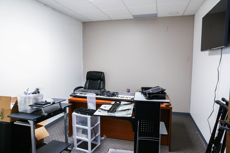 More Photos Of 626 Minnesota Ave, Kansas City Office For Lease