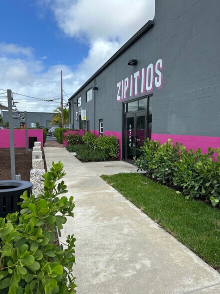 More Photos Of 2510 Florida Ave, West Palm Beach Storefront For Lease
