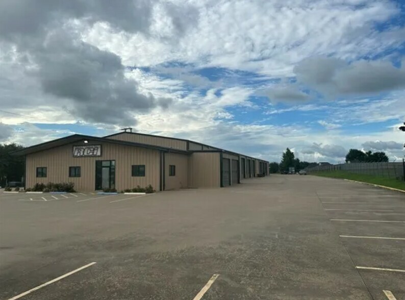 More Photos Of 13960 State Highway 64 W, Tyler Industrial For Sale
