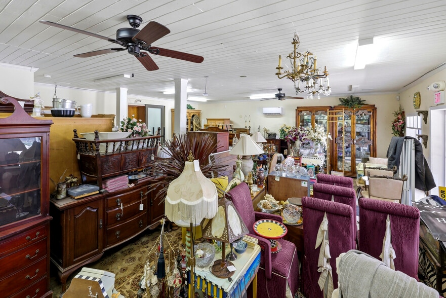 More Photos Of 1358 W Main St, Forest City Warehouse For Sale