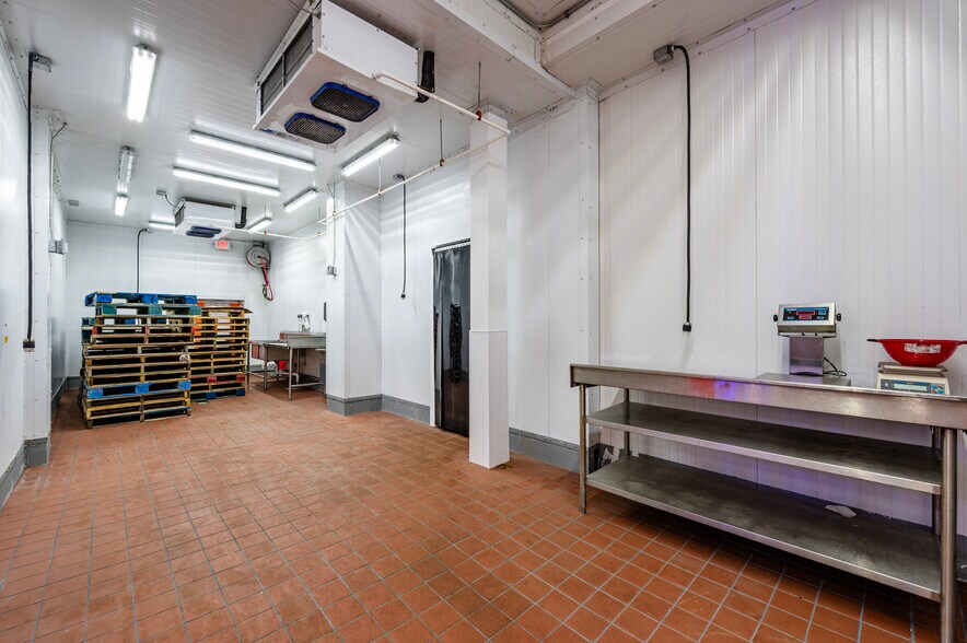 More Photos Of 1340 Highway 3, League City Freestanding For Sale