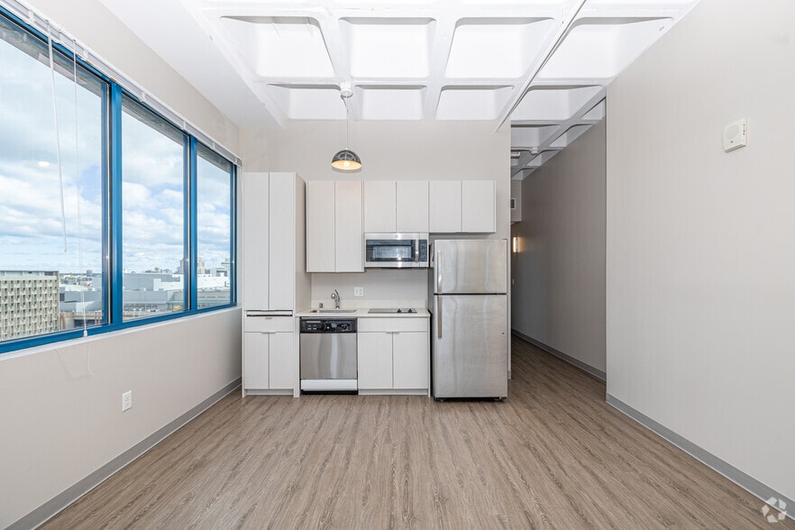 More Photos Of 735 W Wisconsin Ave, Milwaukee Apartments For Sale