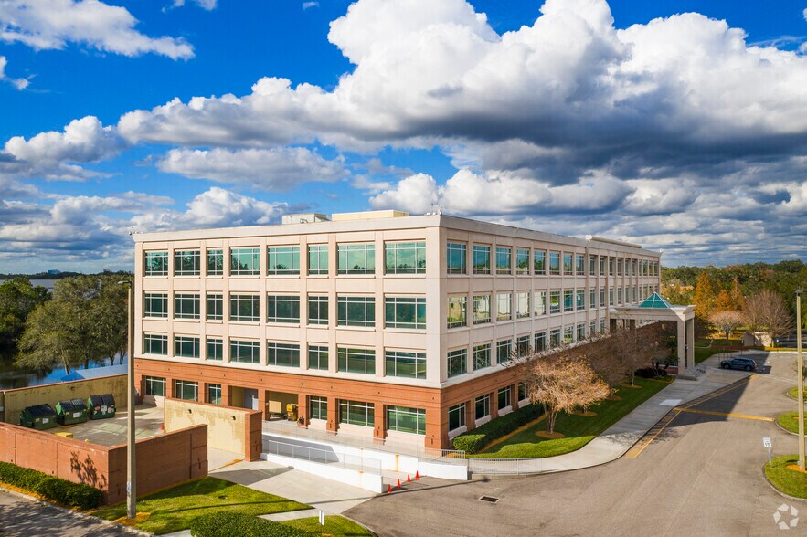 More Photos Of 3620 Queen Palm Dr, Tampa Loft Creative Space For Sale