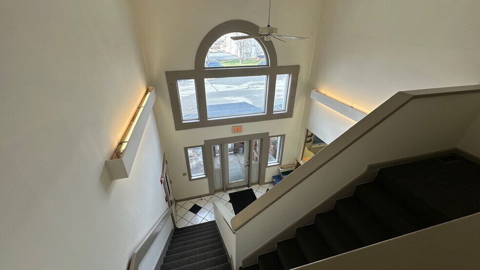 More Photos Of 16 Jan Sebastian Dr, Sandwich Office For Sale