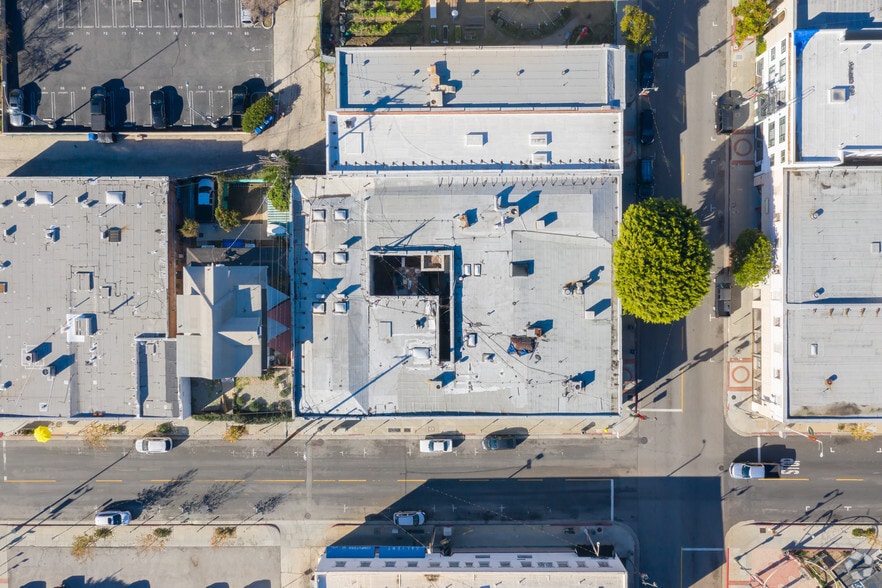 More Photos Of 403-411 W 6th St, San Pedro Storefront Retail Office For Lease