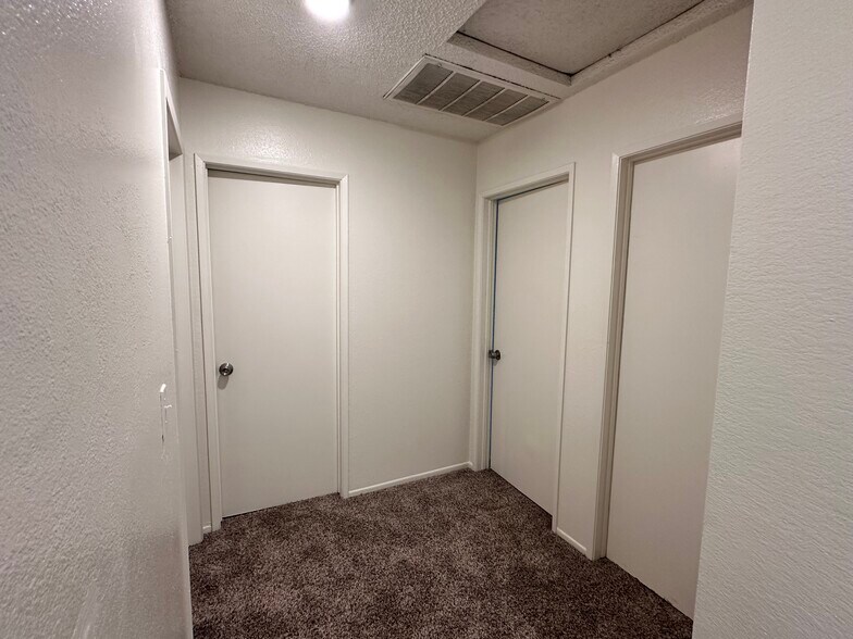 More Photos Of 12745 Navajo Rd, Apple Valley Apartments For Sale