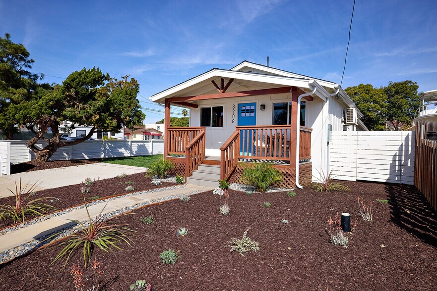 More Photos Of 735 Pine Ave, Carlsbad Multifamily For Sale